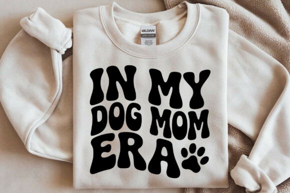 Dog Mom Era SVG PNG Retro Wavy Text